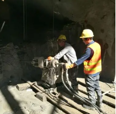 西夏水下抗分散灌浆料特点 水下不分散注浆料介绍